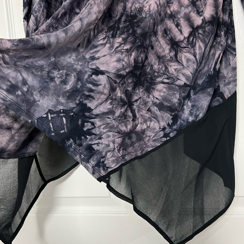 LOGO by Lori Goldstein Purple and Gray Cardigan Featuring Sheer Hem & Open Back. - Picture 11 of 15